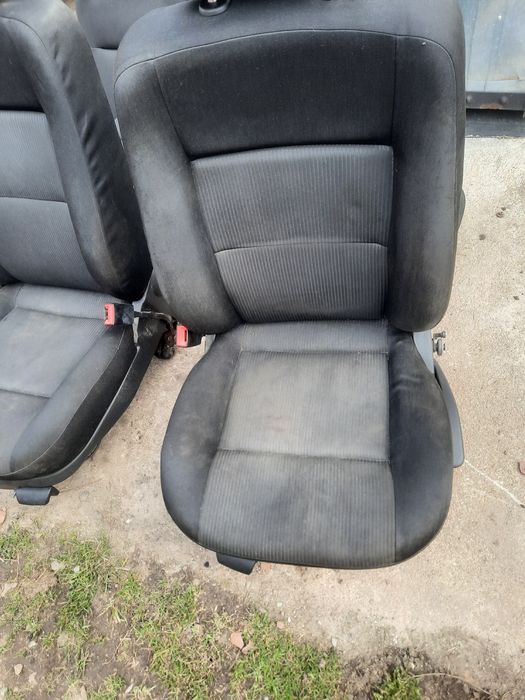 Volkswagen Passat b5 fl sedan komplet foteli materiałowe