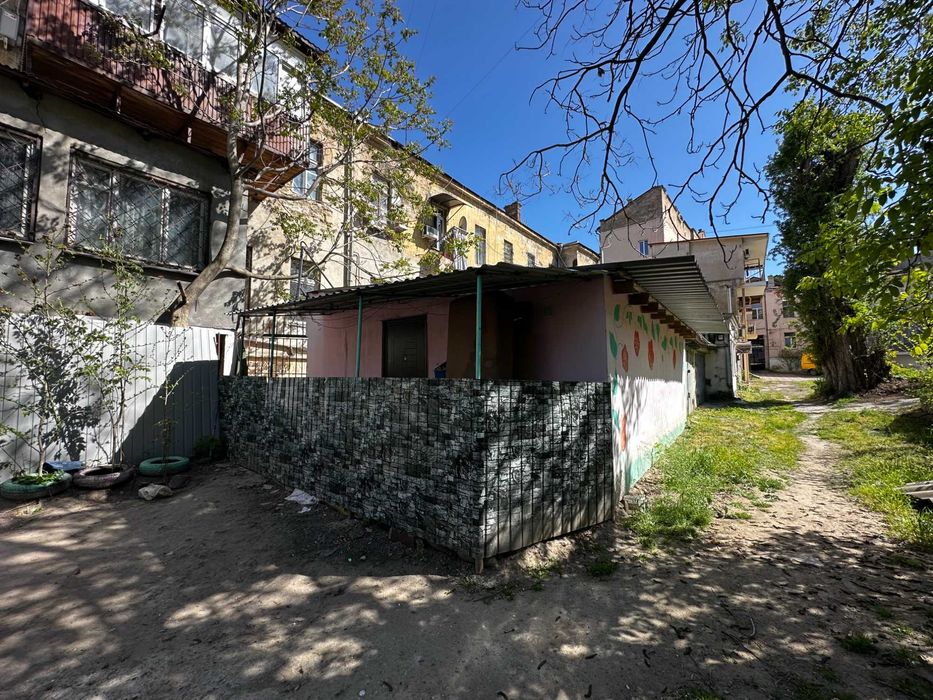 Рядом Оперный театр. Ул. Ланжероновская. 26 м. Ремонт.