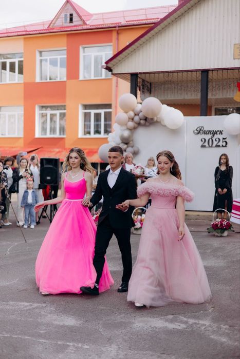 Сукня випускна/вечірня з корсетом і рюшами довга