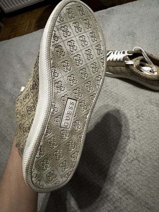 Guess sneakersy damskie r.37