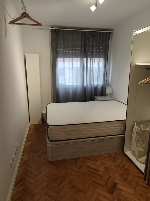 Quarto em Benfica