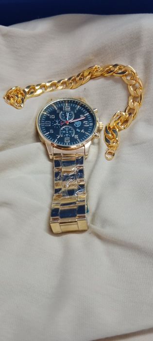 Vendo relógio Homem com oferta