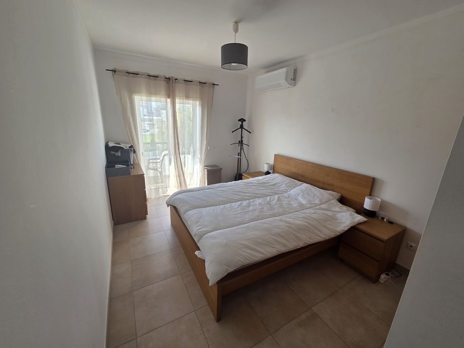 Quarto para profissionais de educação/saúde, apartamento partilhado