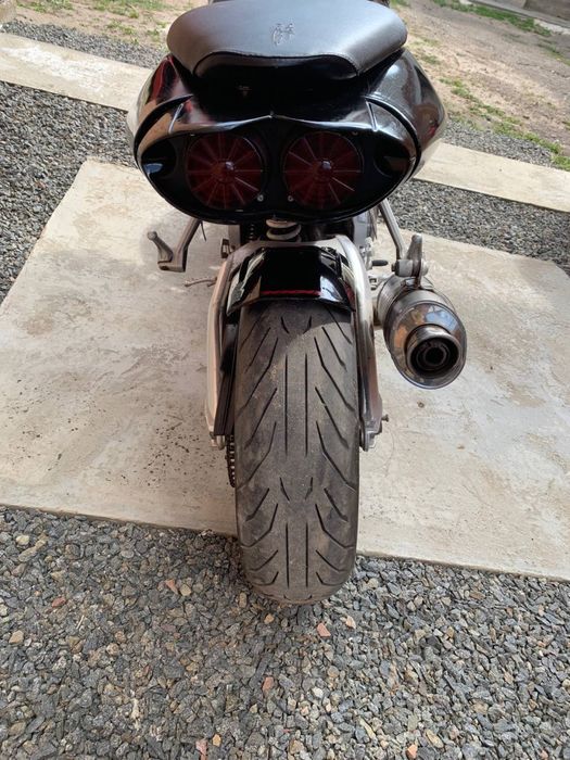 Aprillia RSV 1000 Millie