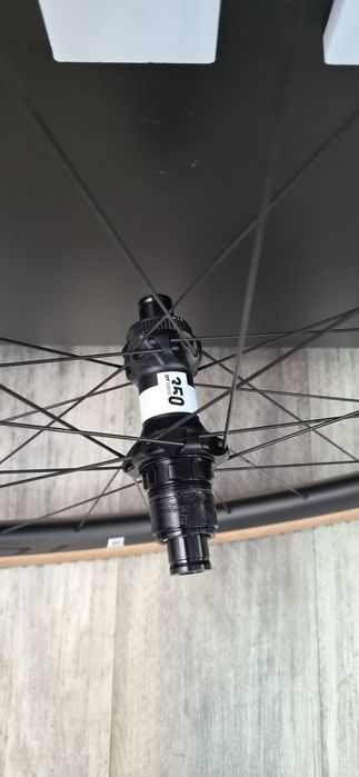 Rodas Roval Terra CL Carbono - Gravel/Estrada - NOVAS - SRAM XDR