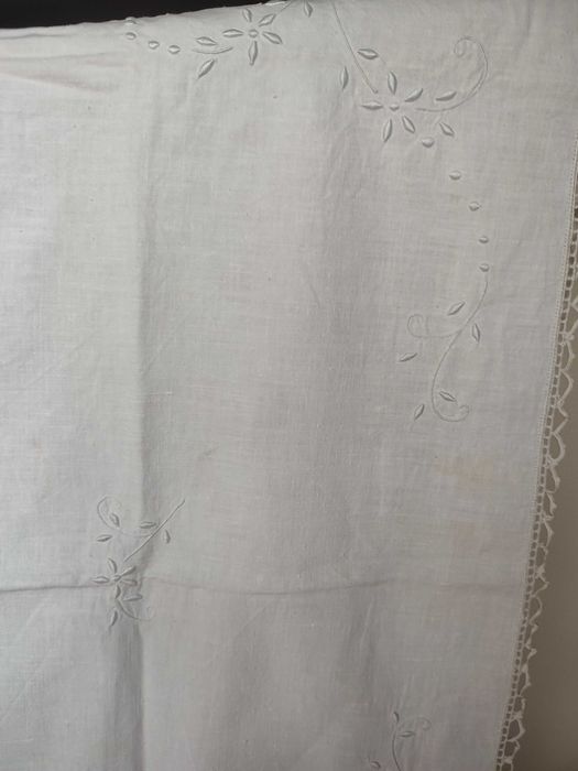 Toalhas de mesa trabalhadas á mão