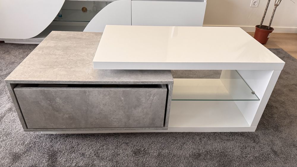 Mesa de Centro Moderna Branca e Cimento - 1,20m | Estado Novo!