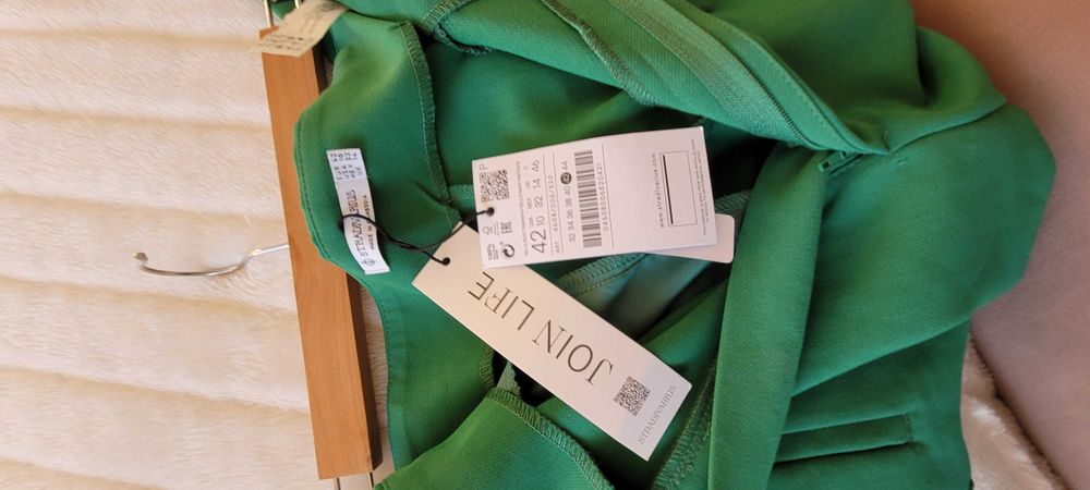 Zielone wysokie spodnie cygaretki Stradivarius,roz 42