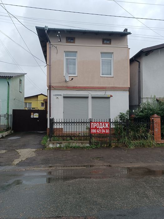 Продаж комерційного приміщення( магазину)