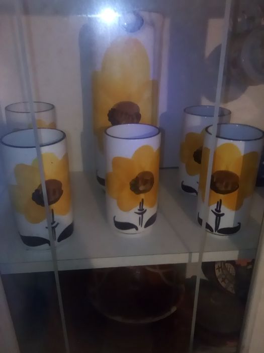 Jarro com copos em porcelana vintage