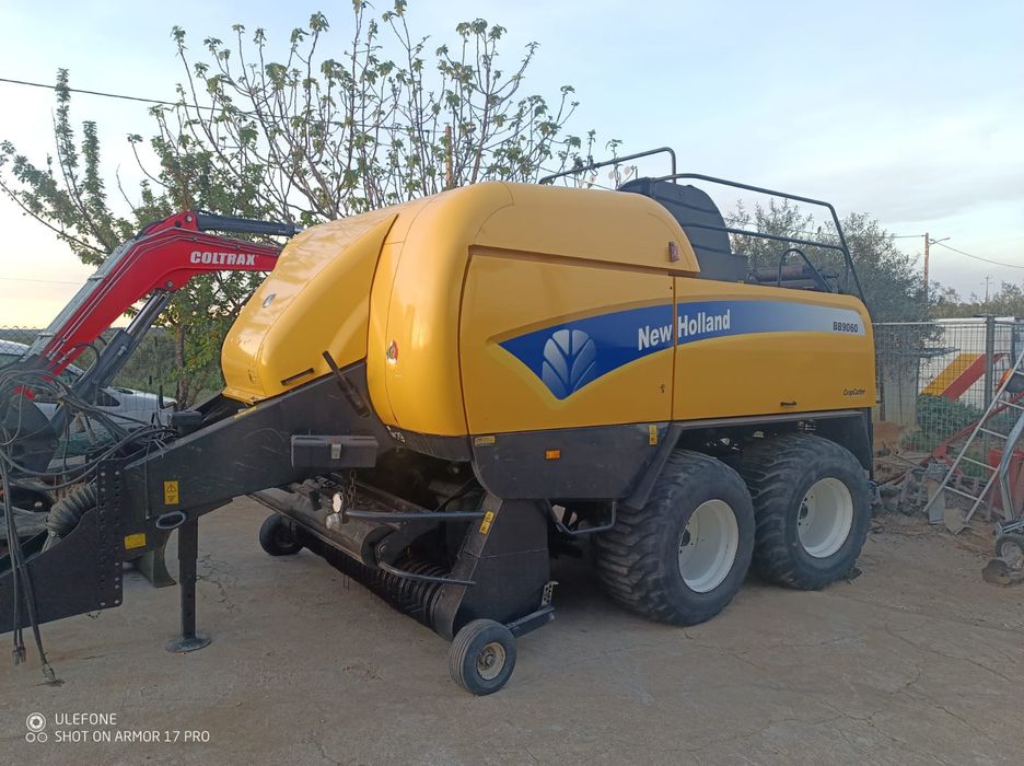 enfardadeira New Holland bb9060
