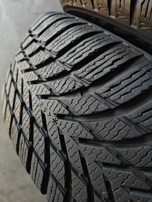 Шини 25року Nokian r17 215/65 103Н XL Фінські продаються комплект