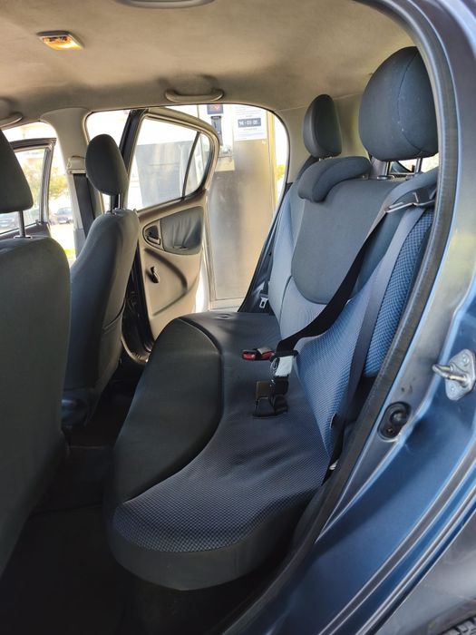 Toyota Yaris — fotografia 7