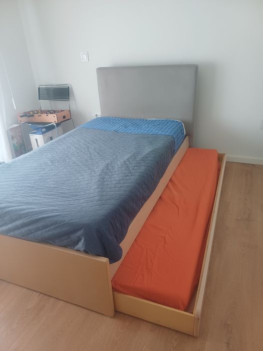 Cama dupla cor cinza
