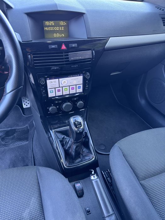 Opel Astra GTC 2008