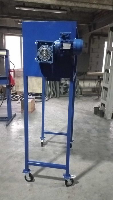 Змішувач кормів,комбікормів,кормосмеситель,горизонтальний