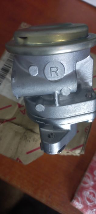 2572050011 Toyota клапан продувки катализатора