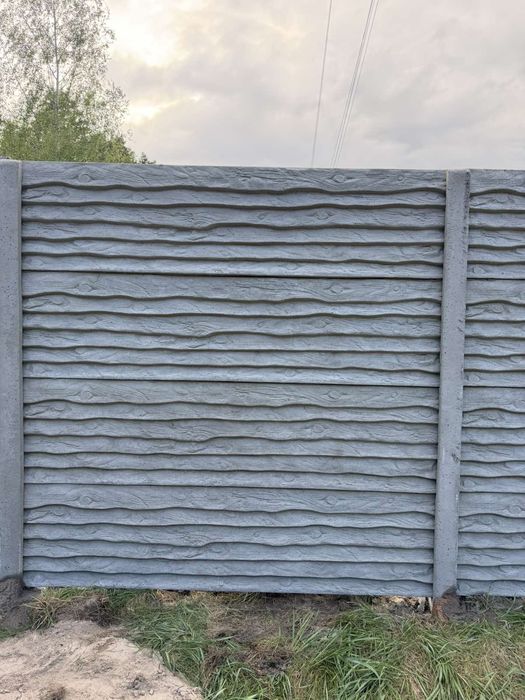 бетонний паркан,стовпчики під сітку та під саджанці