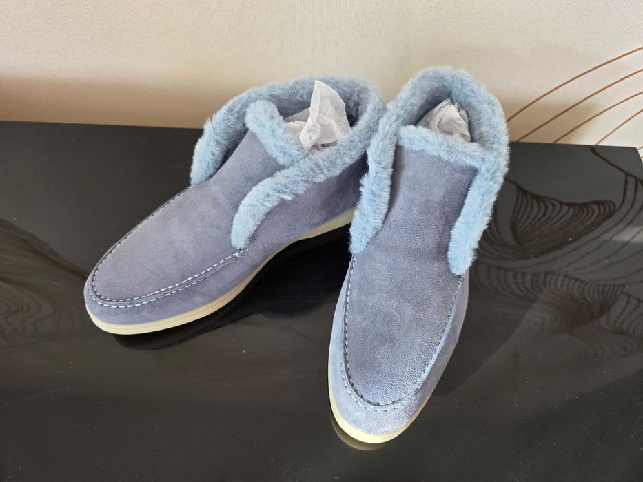 Продам  жіночі лофери Loro piano