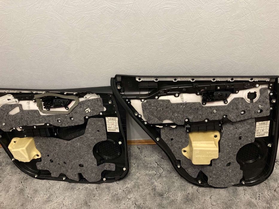 Передняя правая обшивка карта двери lexus nx