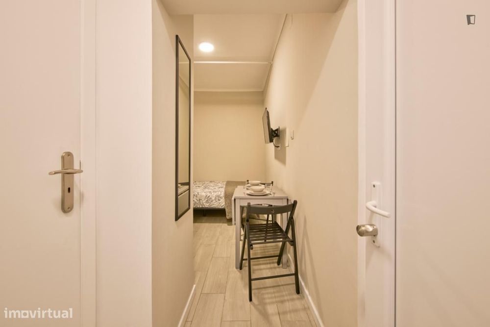 Estúdio - localizado em Arroios Lisbon