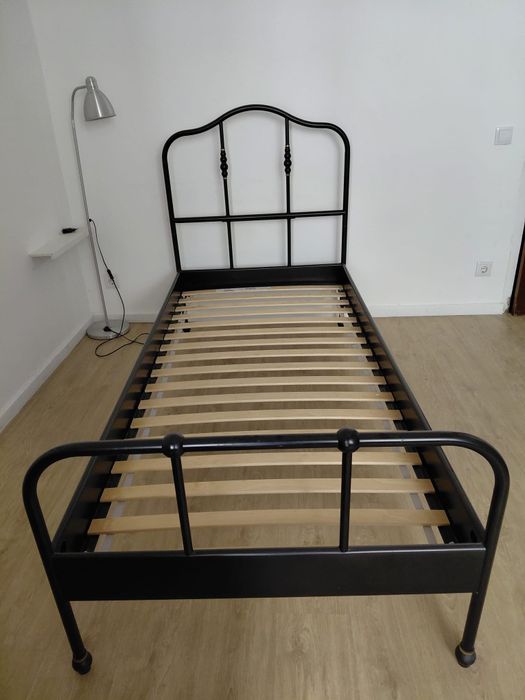 Cama solteiro IKEA