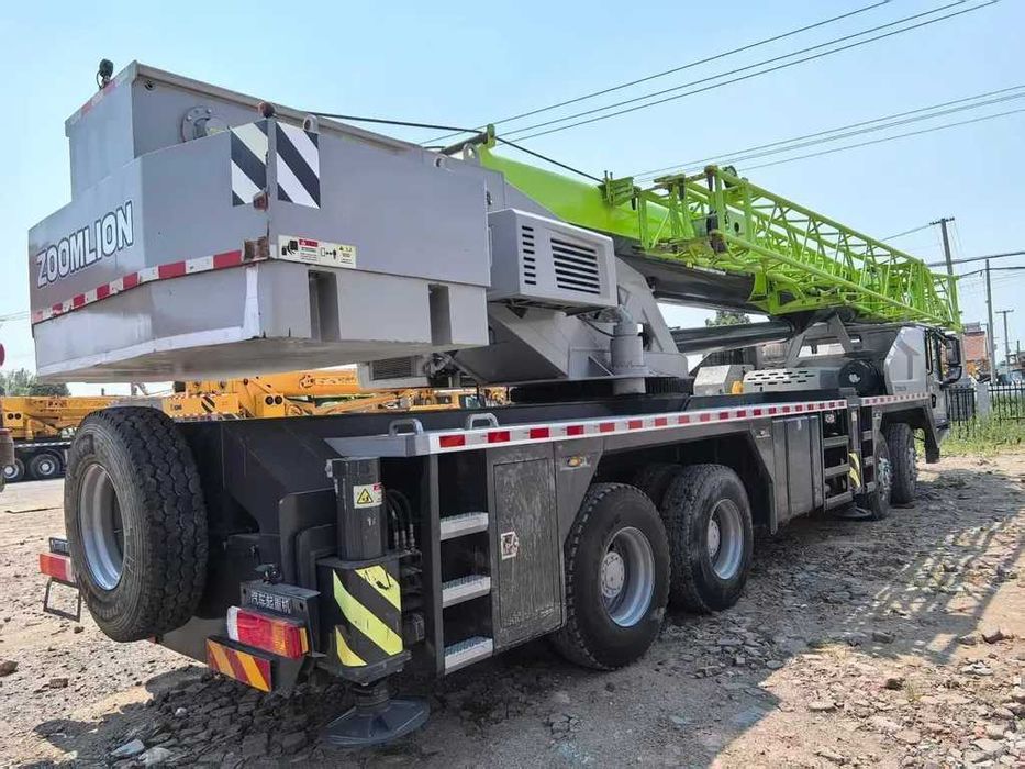 Аренда, услуги автокрана грузоподъемностью 25 и 50 тонн, стрела 42-45м