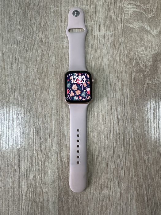 Продам Apple watch 6 (в хорошем состоянии)