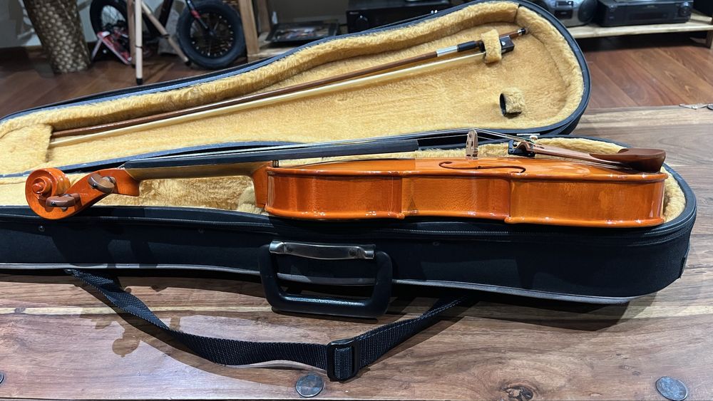 Violino 4/4 Strunal — República Checa