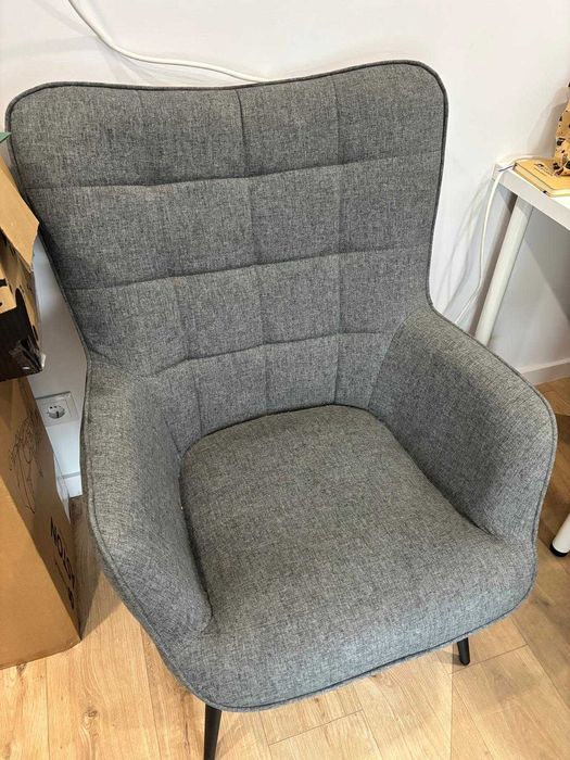 Poltrona / Cadeirão Cinza ULDUM (JYSK)