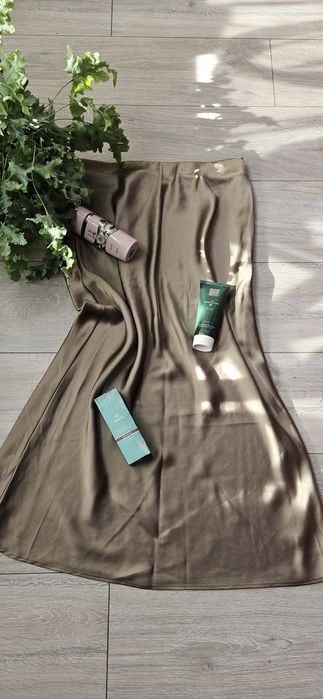 Нова, брендова, з ярликом!