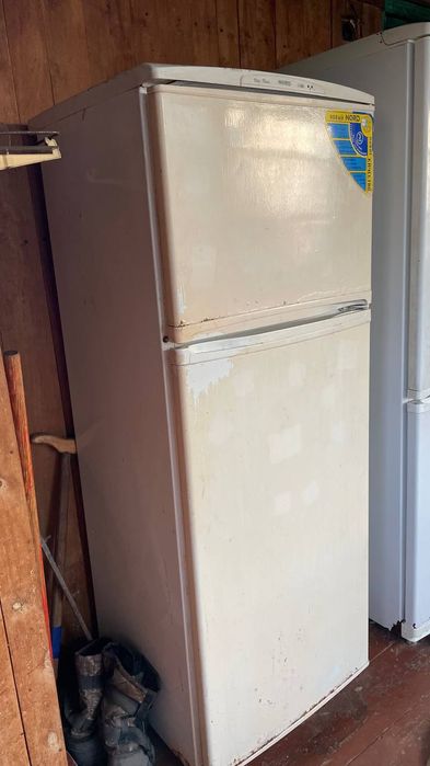 Продаю холодильник