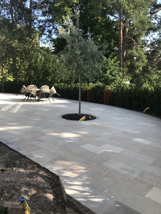 Професійне Укладання Бруківки Монтаж Встановлення.