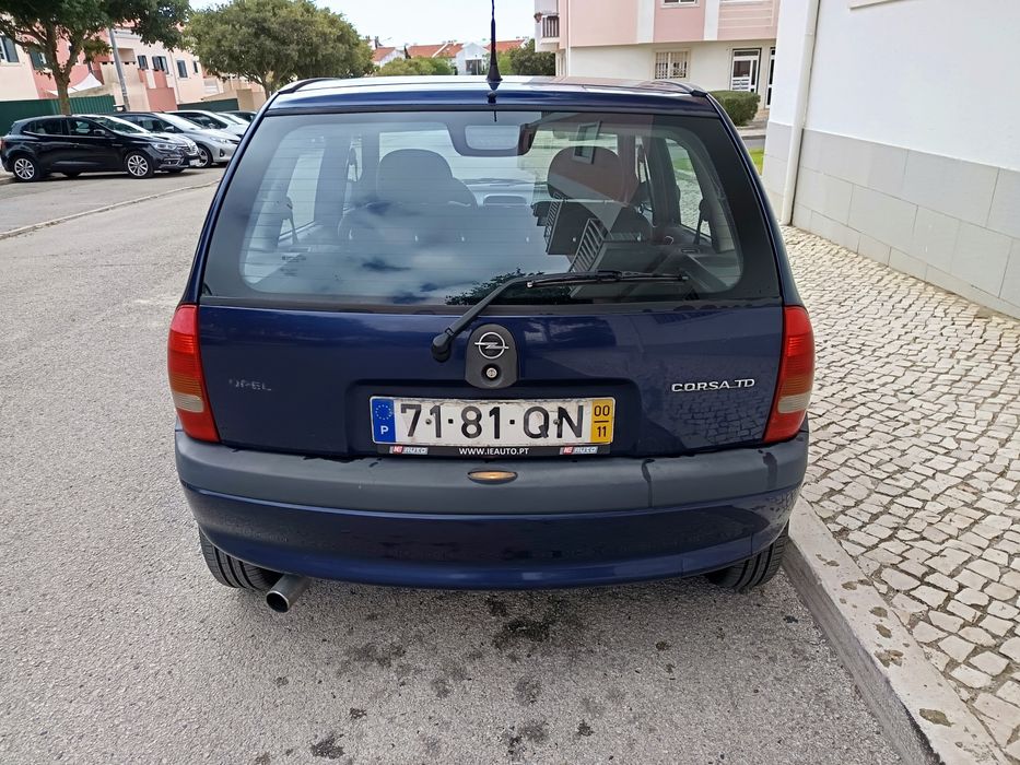 Opel corsa B 1.5 TD 5 lugares 143000km