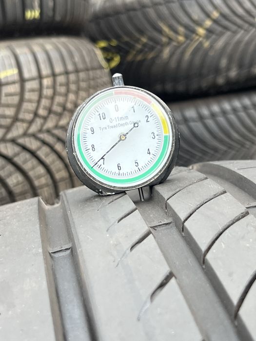 Opona goodyear 255/35/20  para