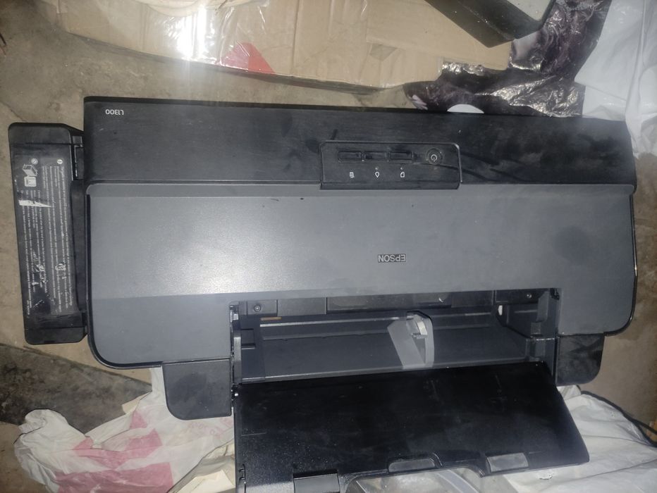 Продам цветной, струйный принтер Epson L1300
