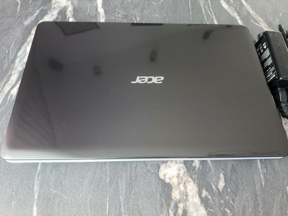 Acer Aspire E1-571 15,6" i3-3120M/8GB/SSD Samsung Evo 860 250gb/DVD-RW