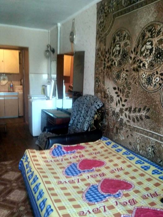 Продам комнату в коммуне, 17 м2, Лузановка