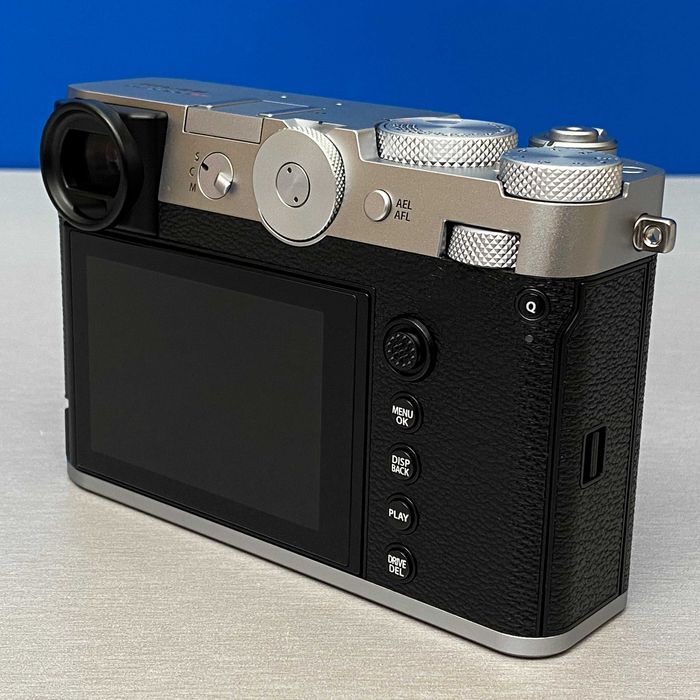 Fujifilm GFX 100RF | 102MP