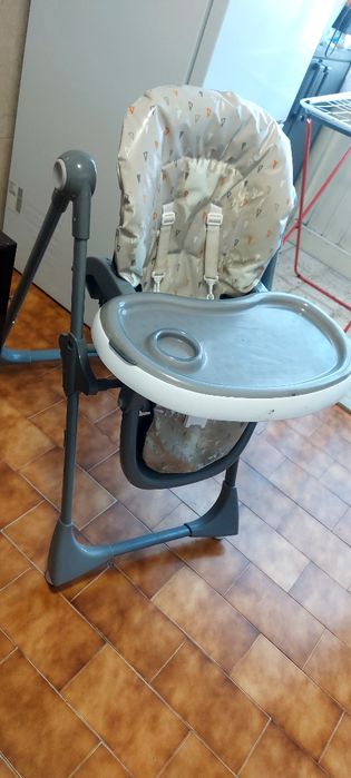 Cadeira de refeição