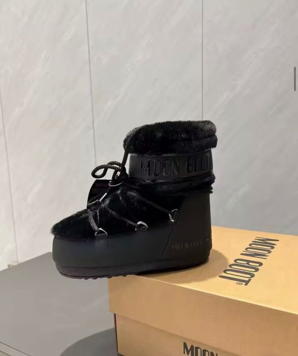 Moon Boot (всі доступні можливі кольори до замовлення)