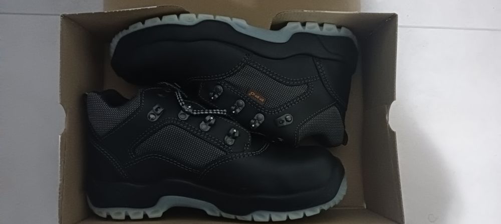 Buty robocze nowe oryginalne 42