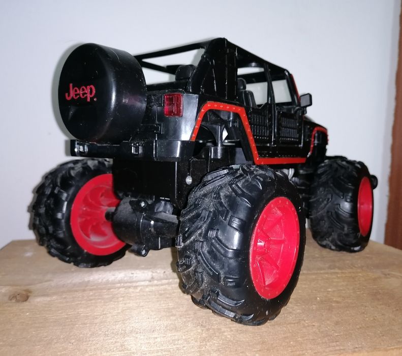 Jeep telecomandado p/recuperação