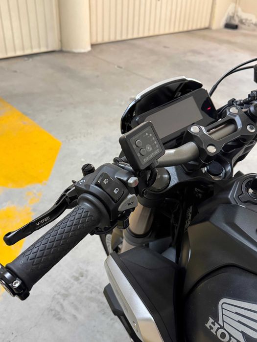 Honda CB650R 2021 35kw [livrete]