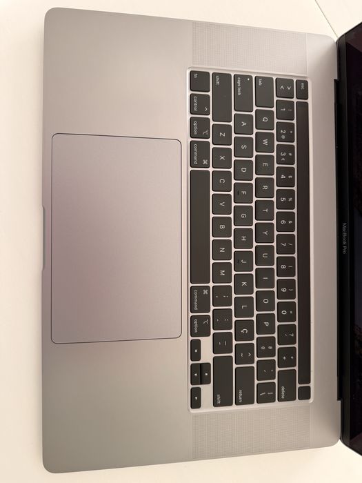 MacBook Pro 16 pol (2019) i7 16GB 512SSD