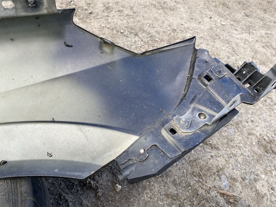 Opel Vectra C lift blotnik lewy przod Z20R