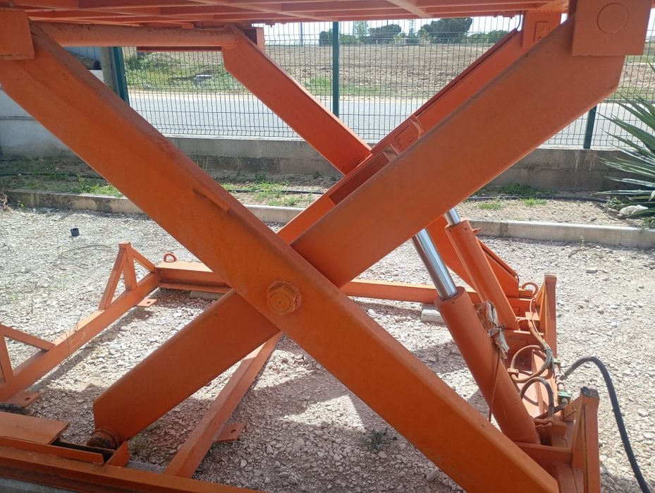 Elevador móvel.                     NN n