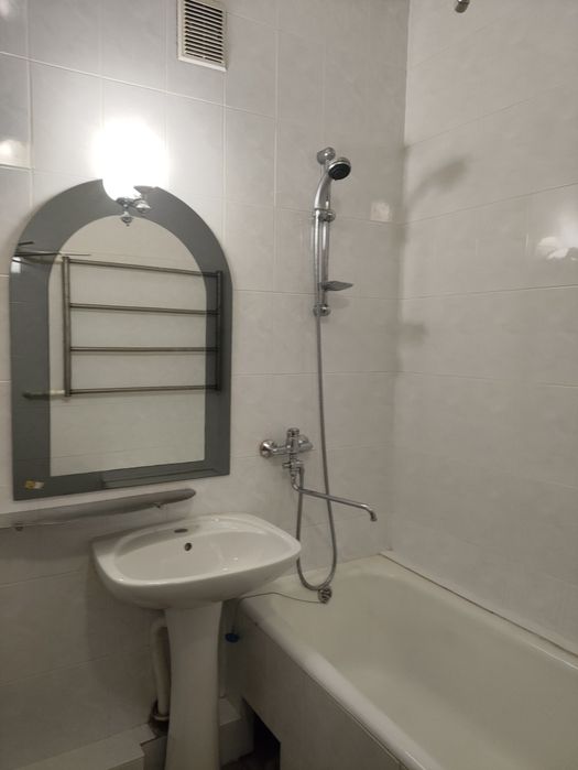 Будинок з меблями та технікою