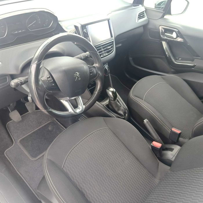 Peugeot 208 1.2 PureTech Style