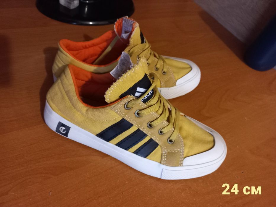 Продам  кеды Adidas